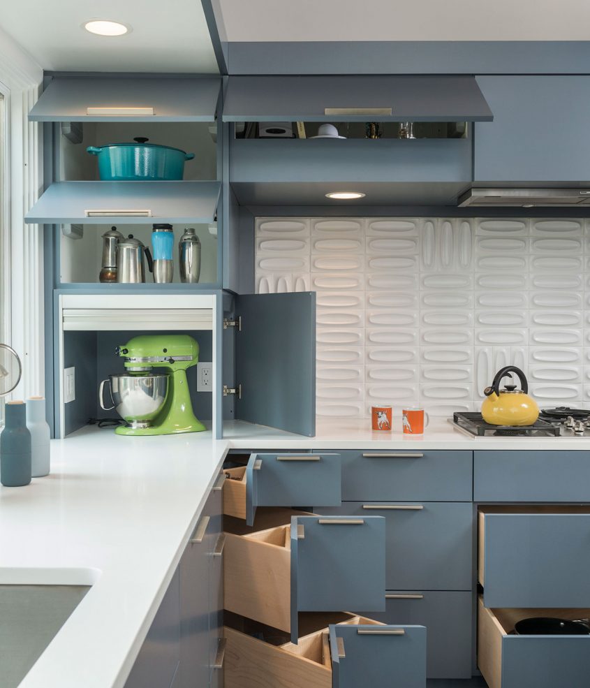 custom kitchen cabinets with corner drawers
