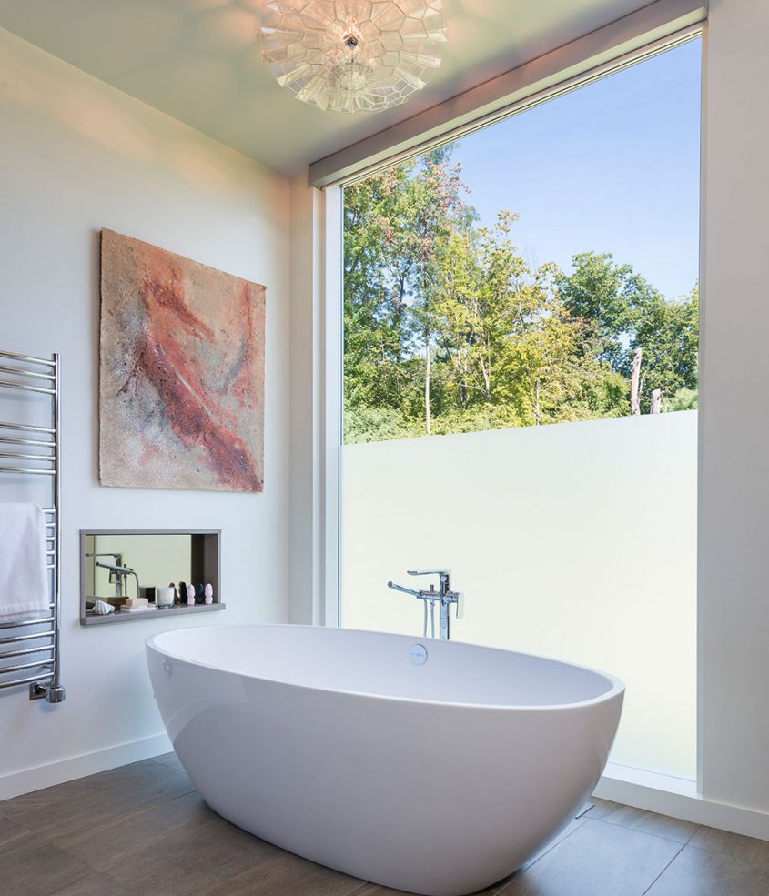 master bath soaking tub with etched window