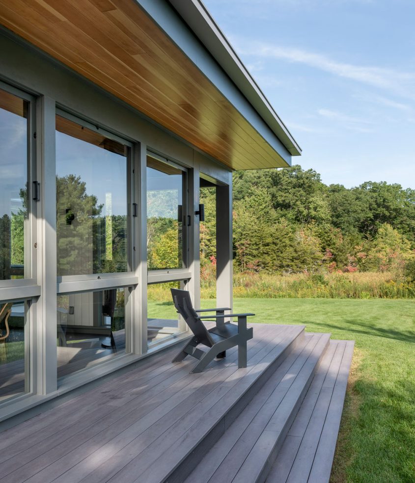 rear deck off screen porch