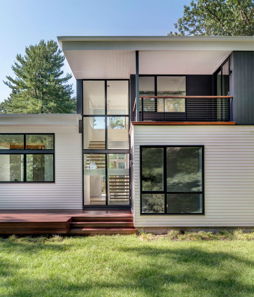exterior of modern home from rear