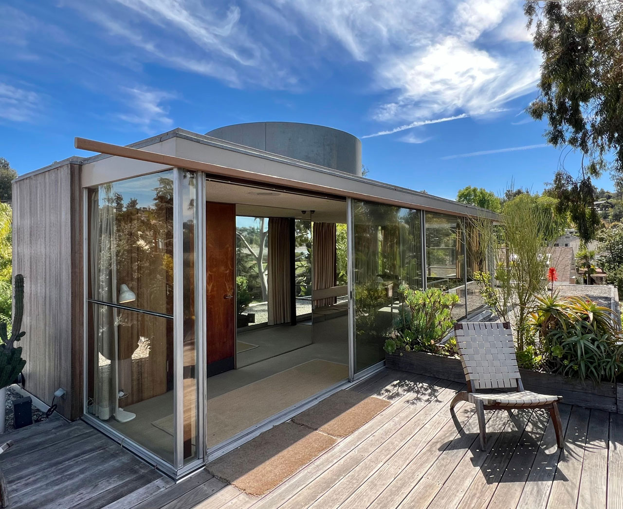 Neutra VDL rooftop